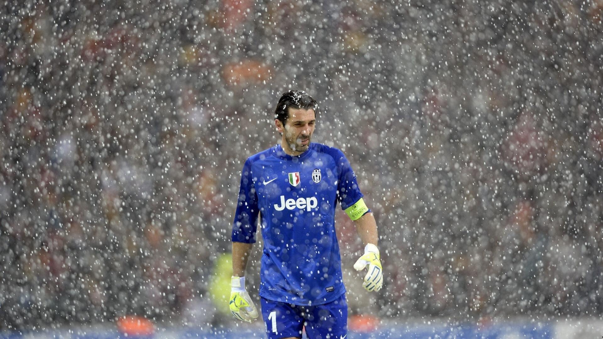 梅西第八次荣膺金球奖 阿根廷巨星再创足坛历史